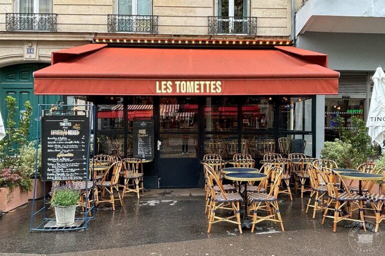 What’s the Difference Between Café and Brasserie in France?