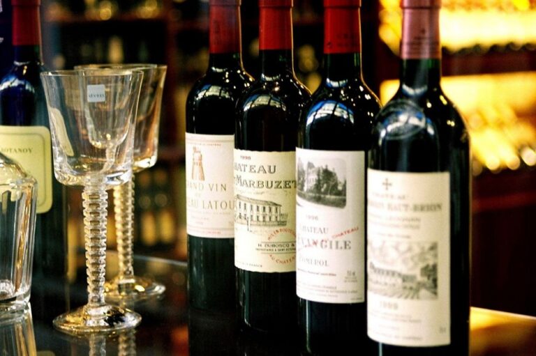 What are typical French gifts?