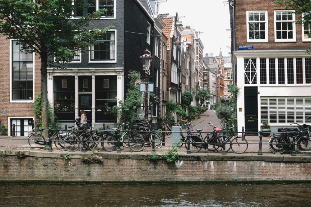 Are hostels in Amsterdam safe?