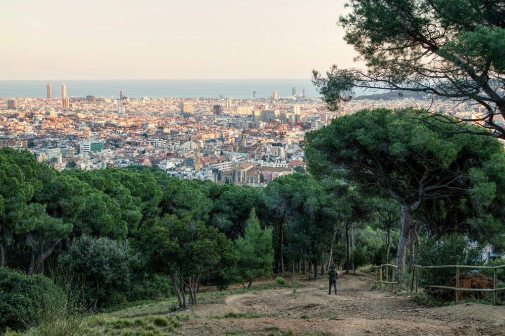 Are there any mountain biking trails near Barcelona?