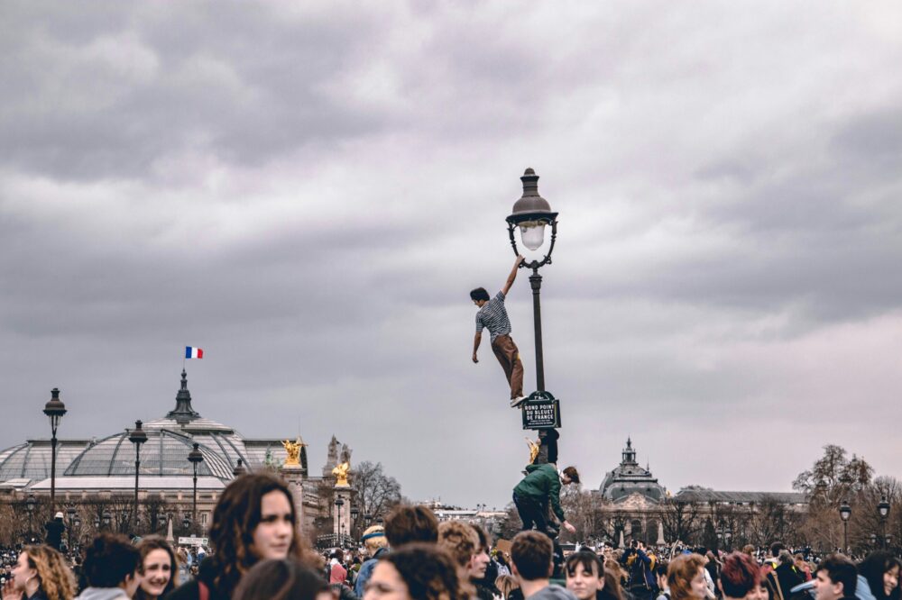 Are there free language exchange events in Paris in 2026?