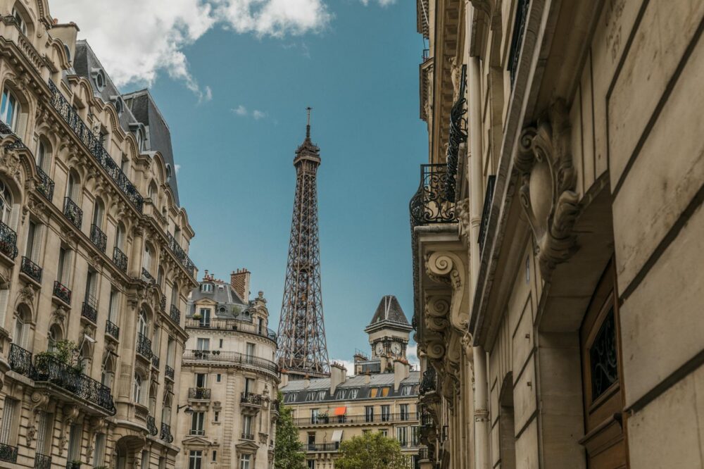 Best affordable hotels near Eiffel Tower 2026