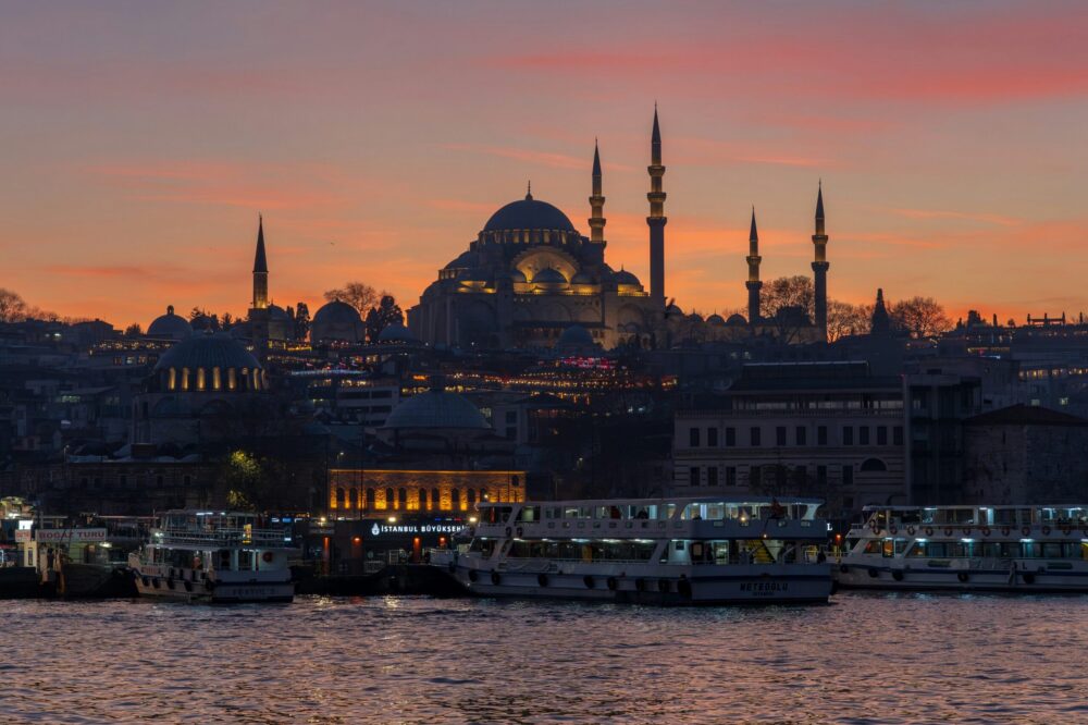 Best budget hotels in Istanbul for nightlife 2026