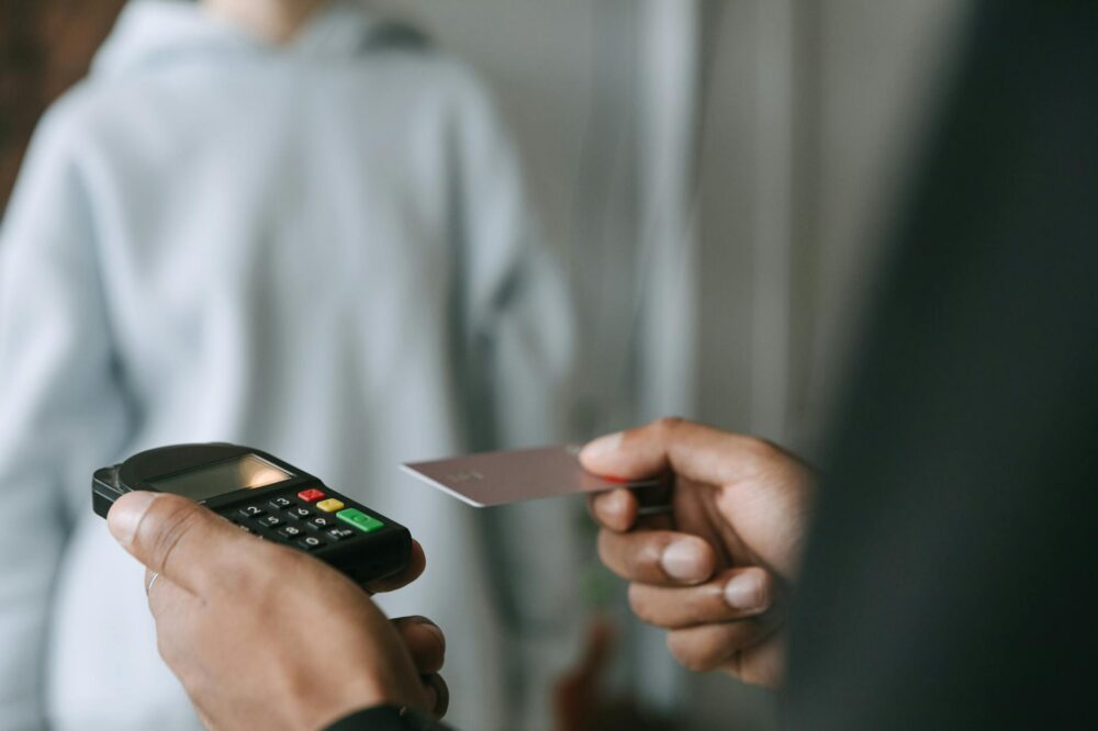 Can I use my contactless card or phone to pay for public transport in London?