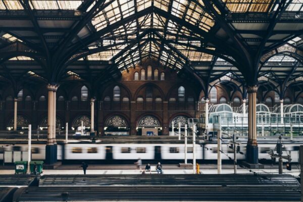 How do I get from London to Liverpool?