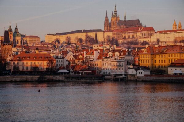 How much does a trip to Prague cost?