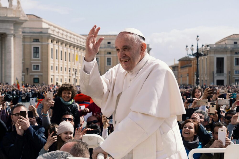 How to book a Papal Audience at the Vatican and what to expect?