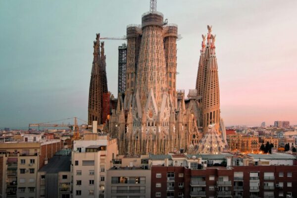 How to buy tickets for Sagrada Familia and skip the lines?