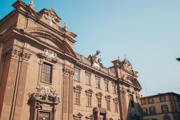 How to get from Florence to Cortona?