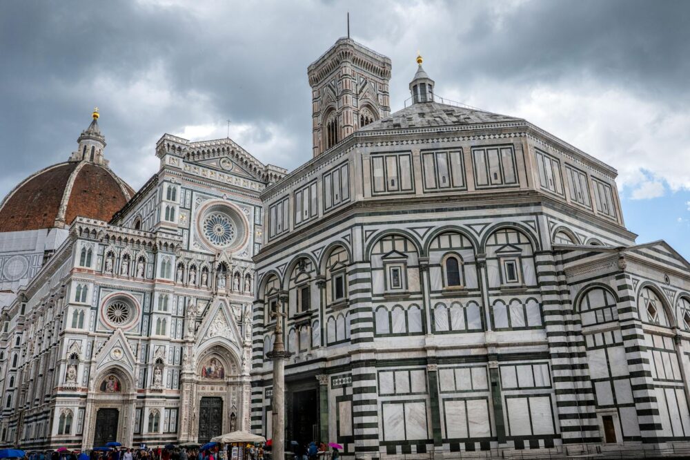 How to get from Florence to Pisa?