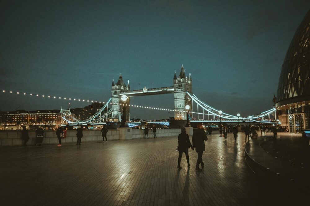 How to get from London Bridge to other stations?