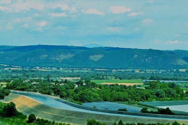 How to get to the top of the Tour de la Cité in Toulouse?