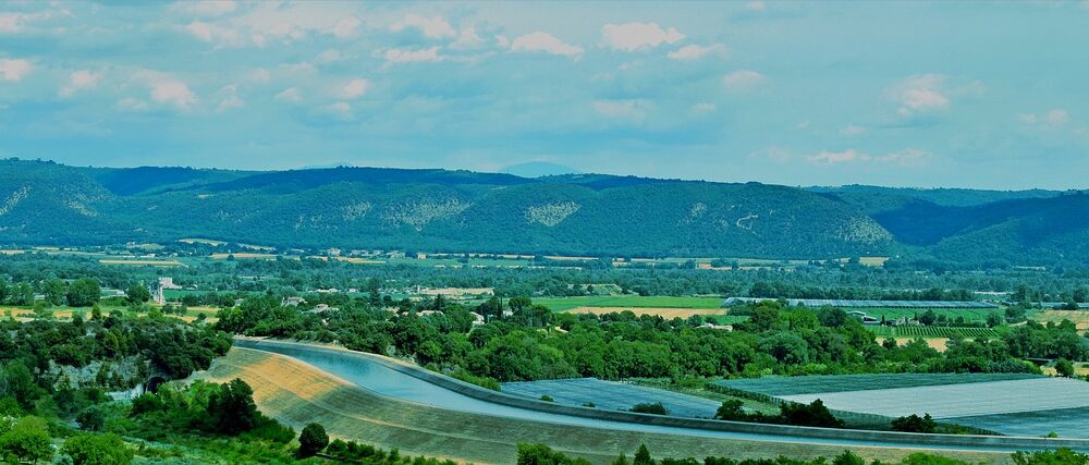 How to get to the top of the Tour de la Cité in Toulouse?