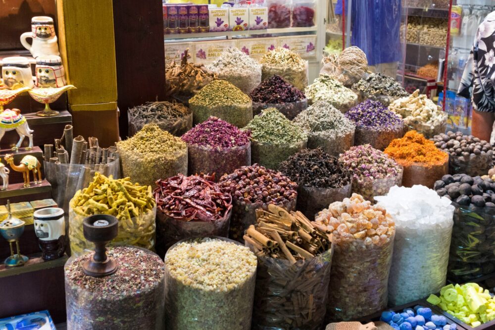 How to see the Spice Bazaar without buying anything?