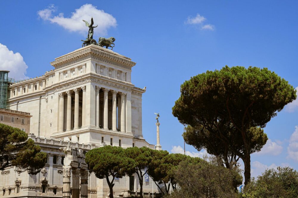 How to see the Vittoriano for free in 2026?