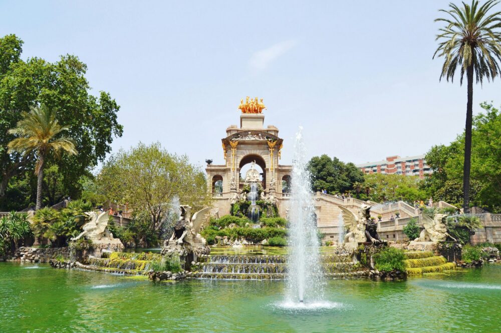 How to visit the Barcelona Zoo and the Parc de la Ciutadella?