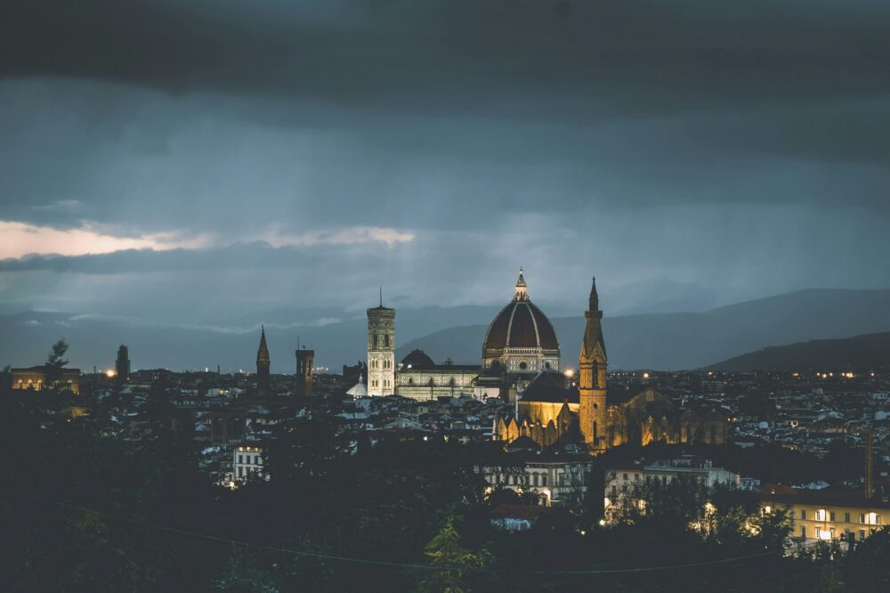 Is Florence safe at night?