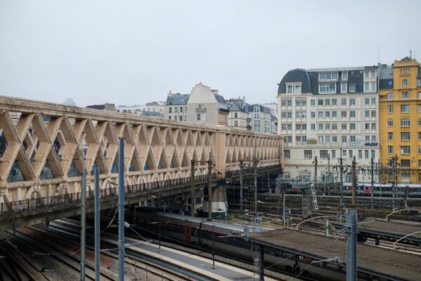 Is there a direct train from Paris to Strasbourg?