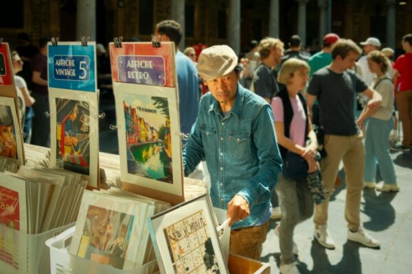 Is Toulouse crowded with tourists?
