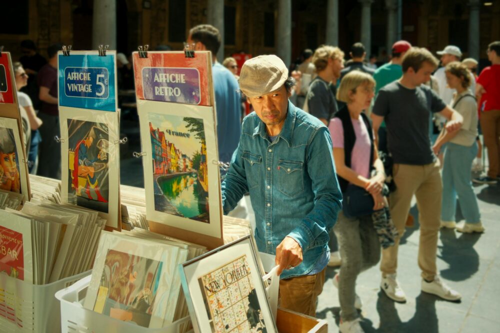 Is Toulouse crowded with tourists?
