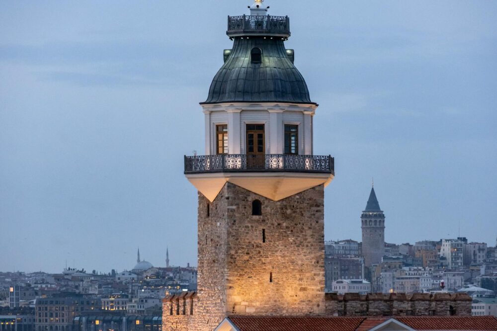 Istanbul budget hotels near Maiden's Tower 2026