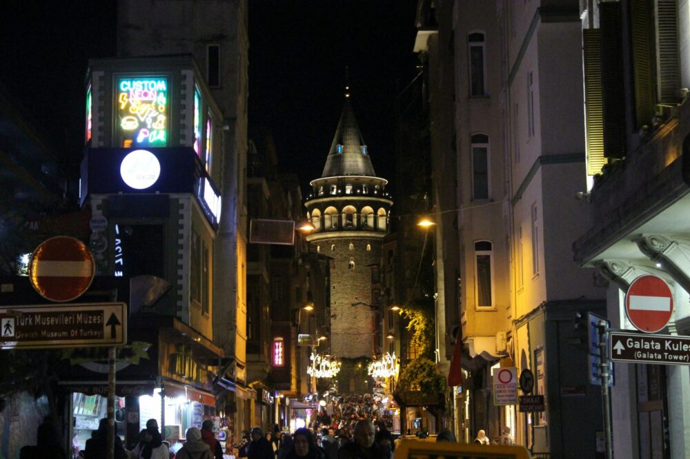 Istanbul economy hotels near Galata Tower 2026