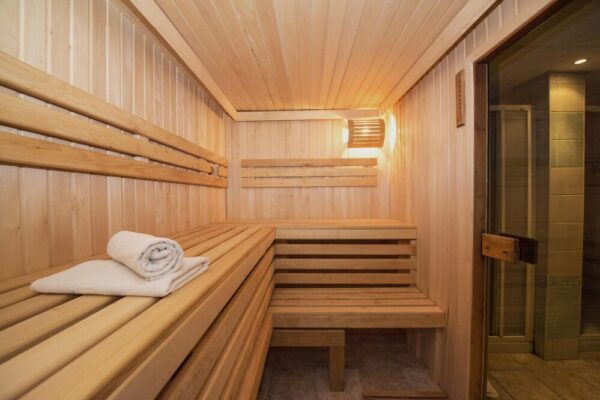 Paris affordable hotels near Disneyland 2026