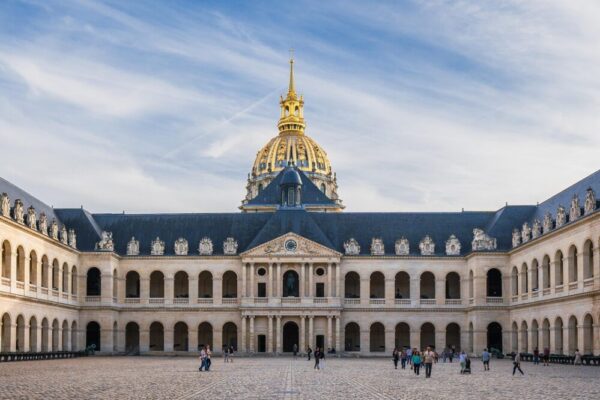 Paris cheap hotels with hairdryer 2026