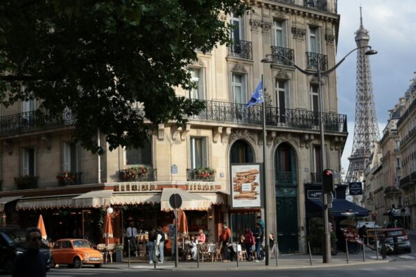 Top cheap hotels in Paris with TV 2026