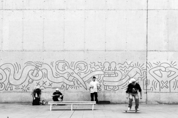 What are the best areas for street art in Barcelona?
