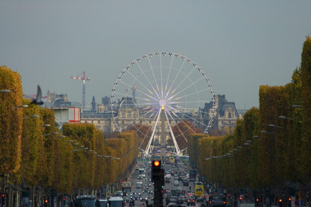 What are the best autumn bike tours in Paris?