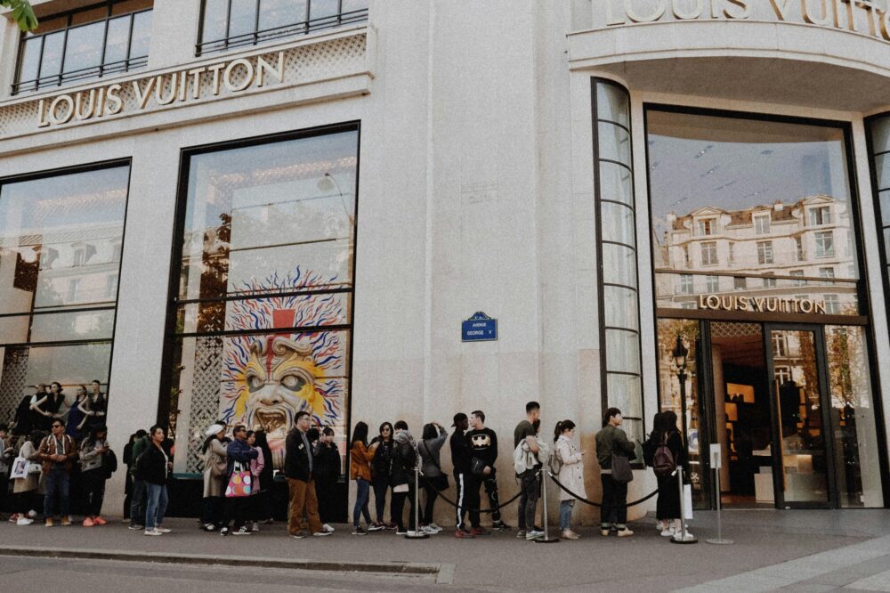 What are the best autumn department stores in Paris?