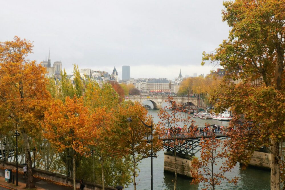 What are the best autumn luxury activities in Paris?