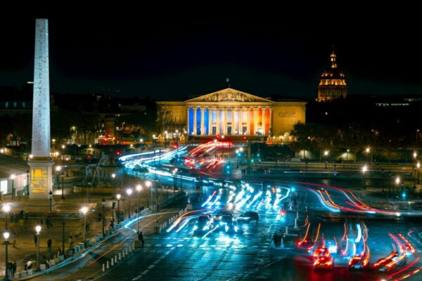 What are the best autumn monuments in Paris?