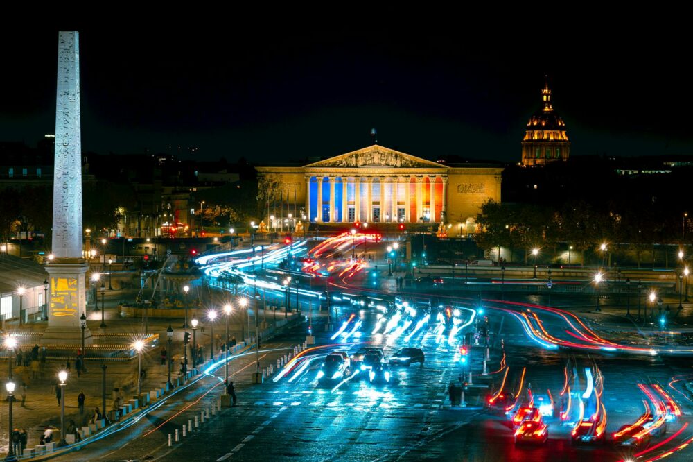 What are the best autumn monuments in Paris?
