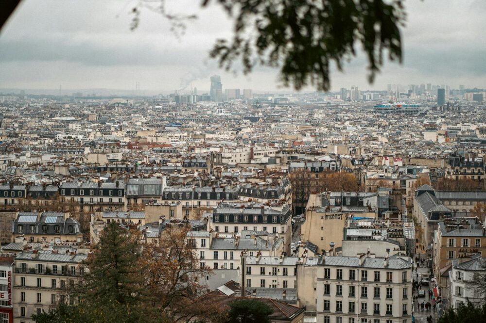 What are the best autumn photography tours in Paris?