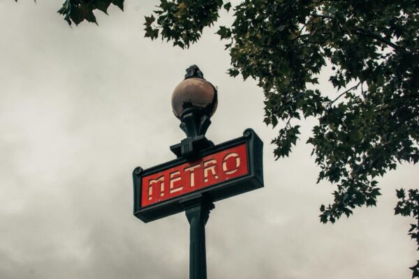 What are the best autumn shopping streets in Paris?