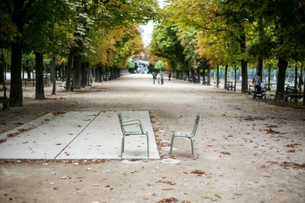 What are the best autumn walks in Paris?