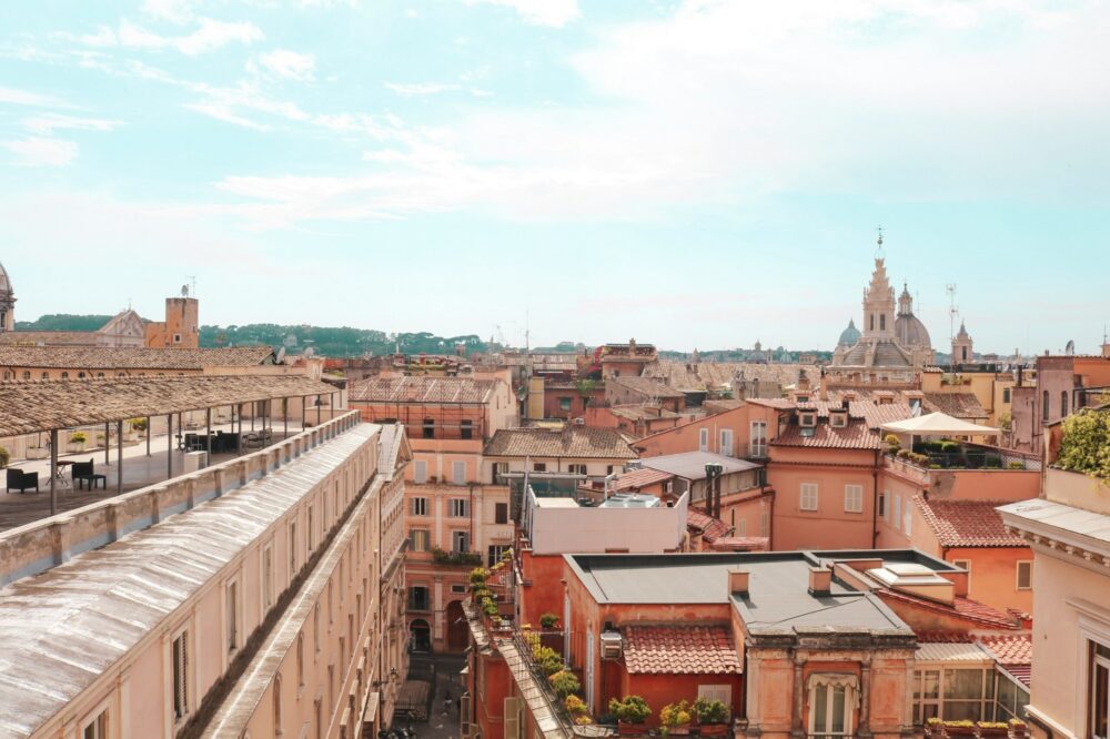 What are the best budget accommodations in Rome for solo travelers?