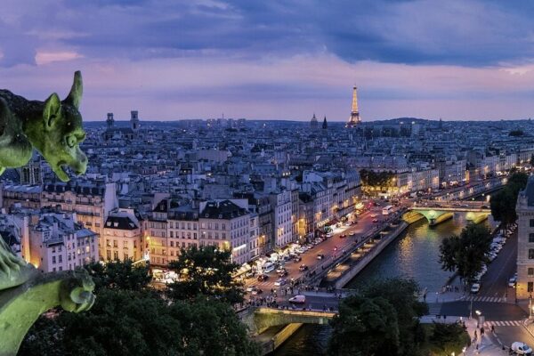 What are the best cities in France for a cooking class?
