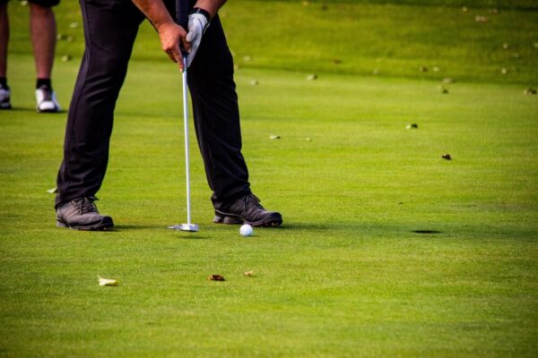What are the best golf courses near Toulouse?