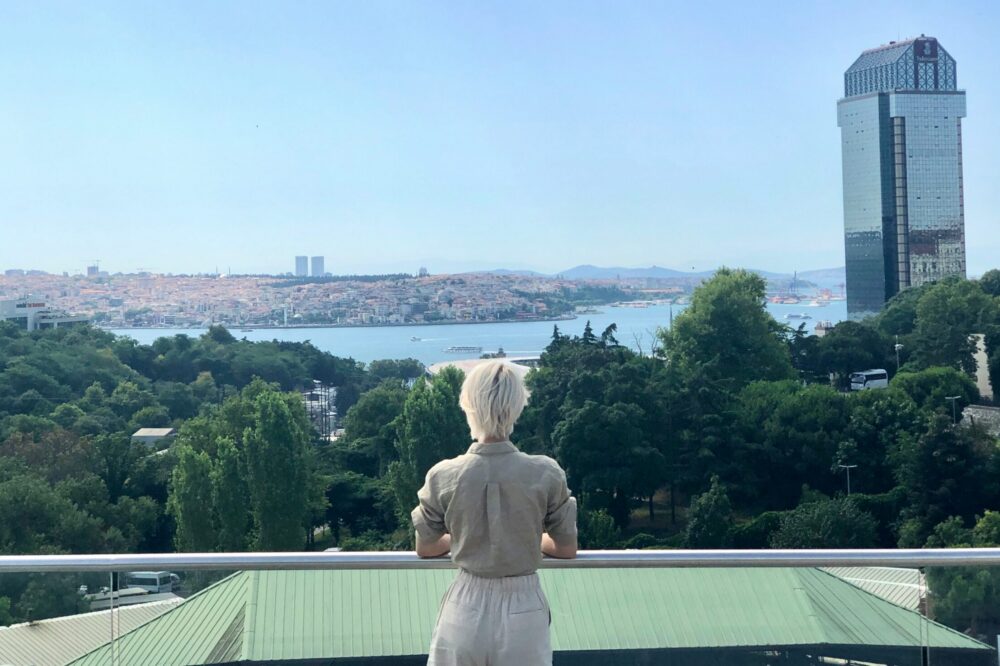 What are the best luxury hotels in Istanbul?