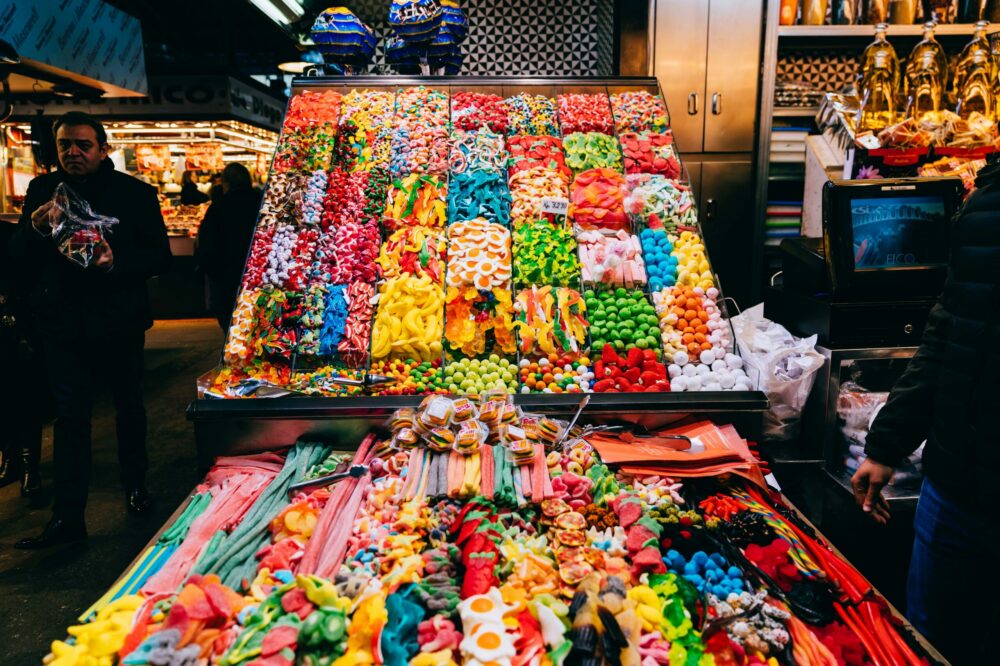 What are the best places to try traditional Catalan desserts in Barcelona?