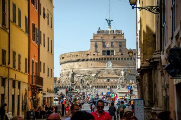 What are the best times of year to visit Rome for good weather and fewer crowds?