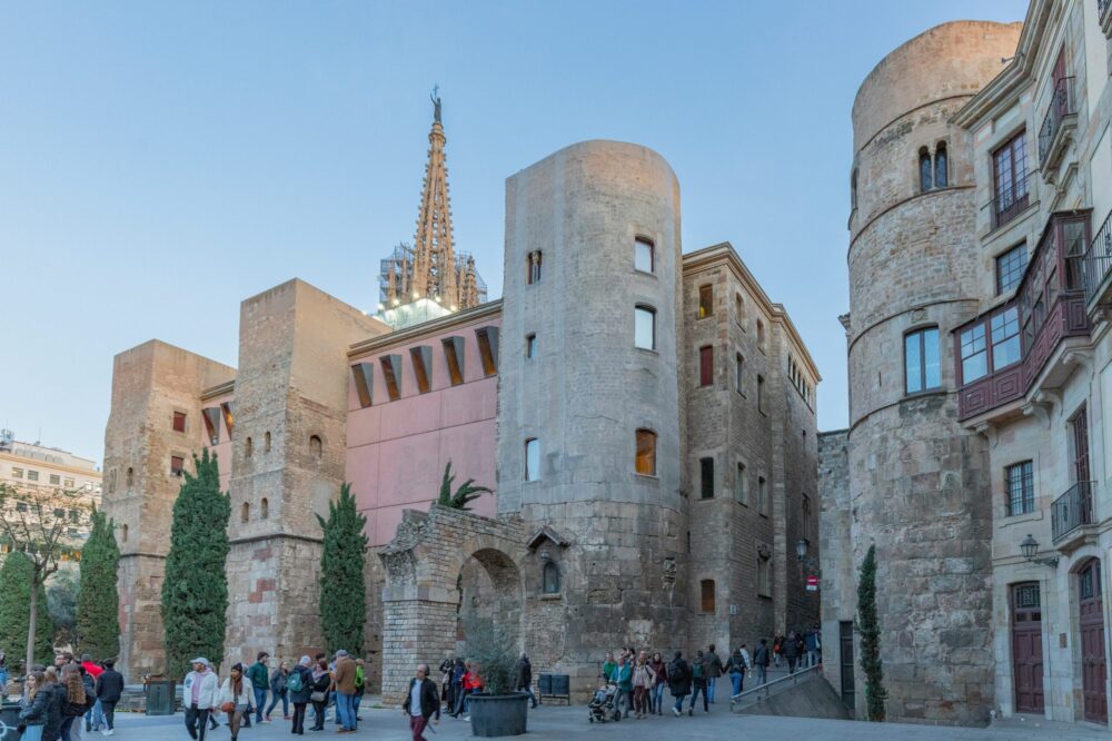 What are the best ways to explore Barcelona's Roman ruins?