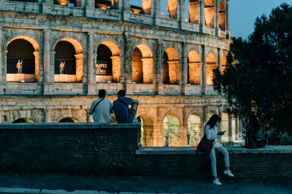 What are the top activities for couples or romantic experiences in Rome?