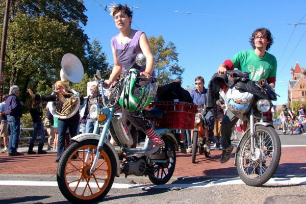 What free concerts are in Paris churches in 2026?