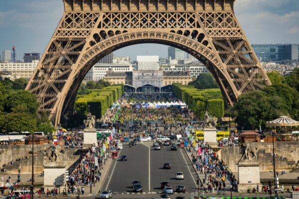 What free events are at the Eiffel Tower in 2026?