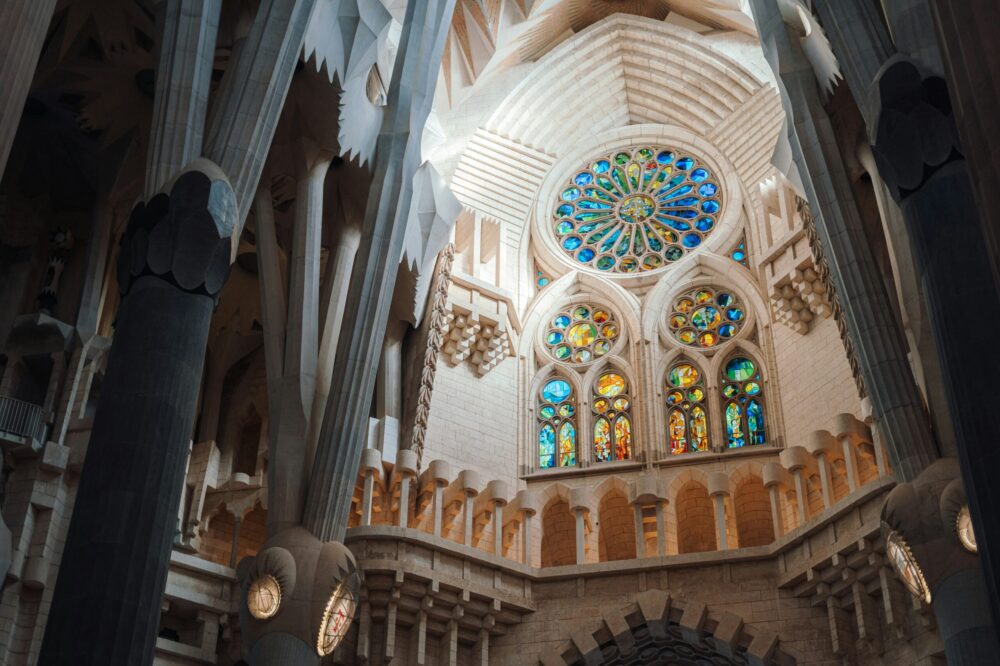 What free guided tours of the Barcelona Cathedral are in 2026?