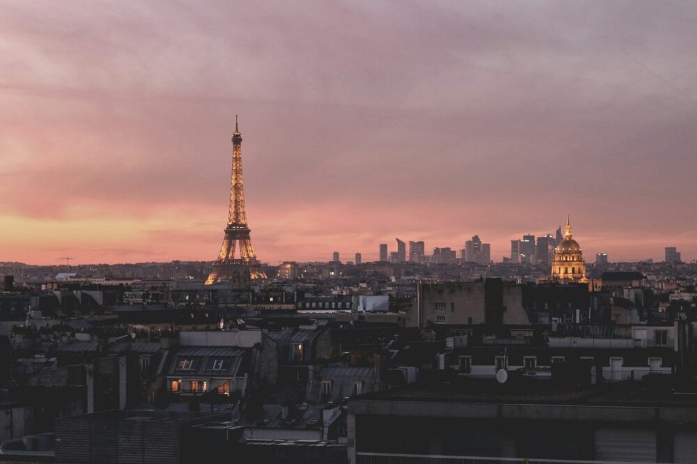 What free viewpoints offer the best Paris skyline in 2026?
